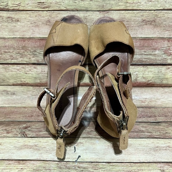 Sorel Brown Joenie ll Ankle Strap Wedge Sandal - Picture 5 of 8